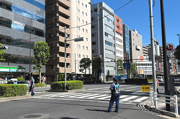 旗振り活動の様子