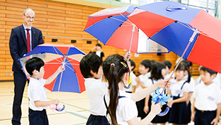 「雨の日も安心！楽しく通学！傘寄贈」続報